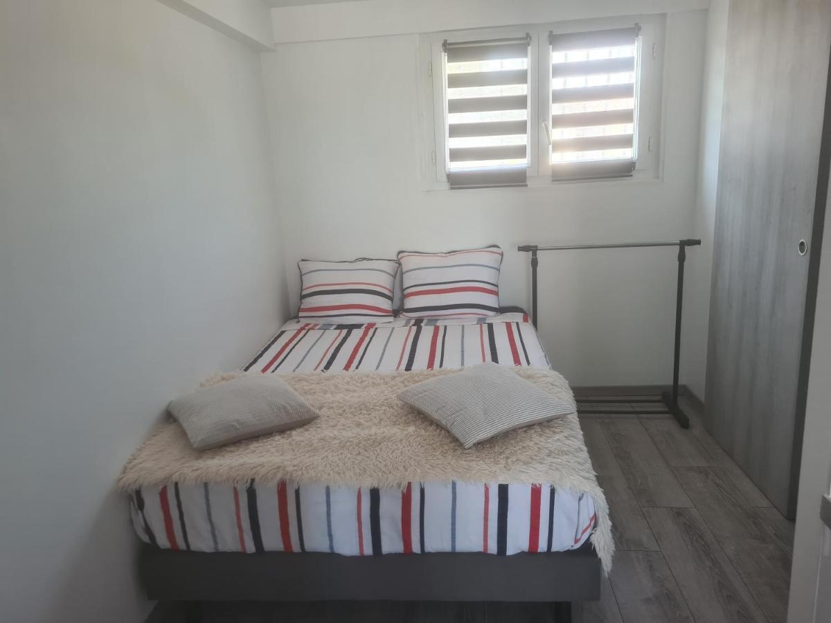 Spacieux Studio Dans Le Beaujolais Saint-Georges-de-Reneins المظهر الخارجي الصورة