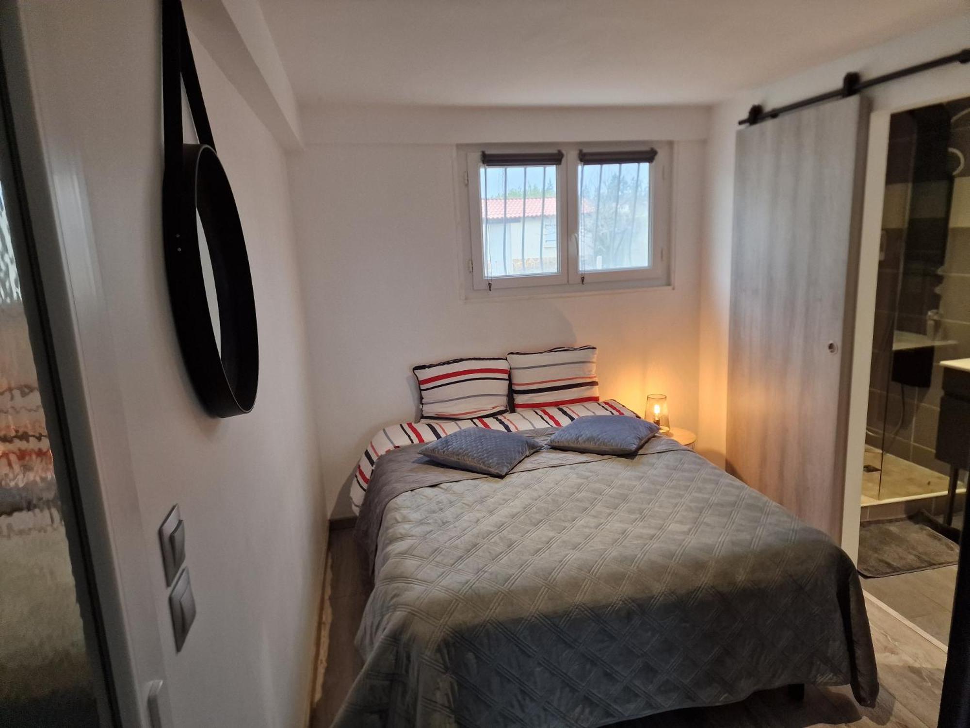 Spacieux Studio Dans Le Beaujolais Saint-Georges-de-Reneins المظهر الخارجي الصورة
